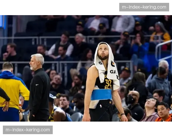 勇士三连败跌至第十 库里伤缺巴特勒报销附加赛形势严峻 勇士三连败跌至第十 库里伤缺巴特勒报销附加赛形势严峻